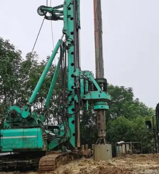 如何避免旋挖鉆機(jī)翻車？