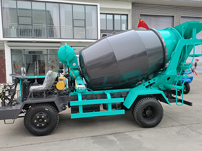 如何清洗混凝土攪拌車？